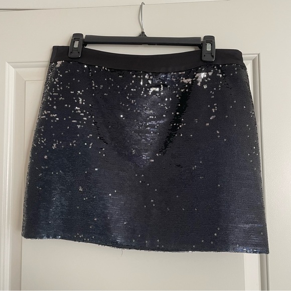 Trina Turk Dresses & Skirts - Trina Turk Black Silver Dark Navy Sequin‎ Mini Skirt